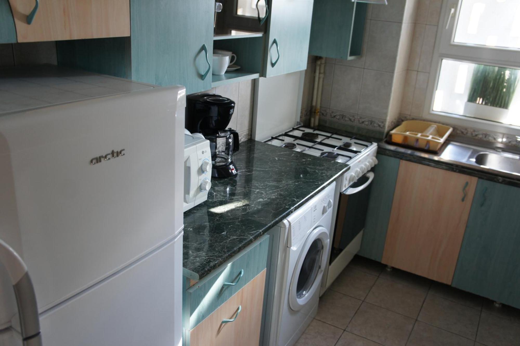 Agentia H Accommodation Букурещ Екстериор снимка