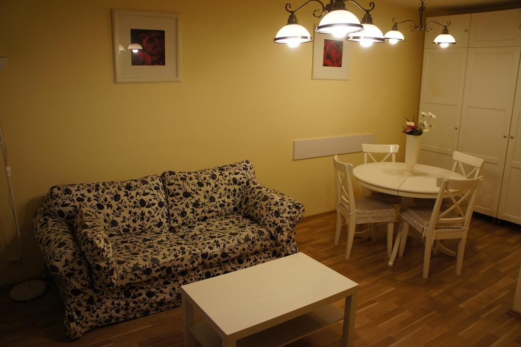 Agentia H Accommodation Букурещ Екстериор снимка