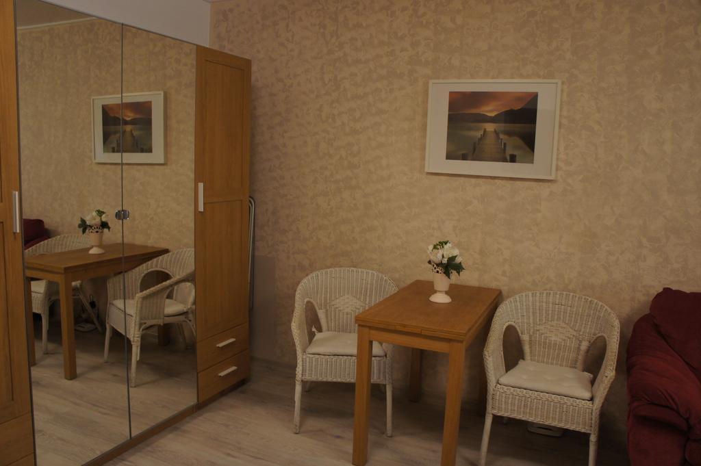 Agentia H Accommodation Букурещ Екстериор снимка