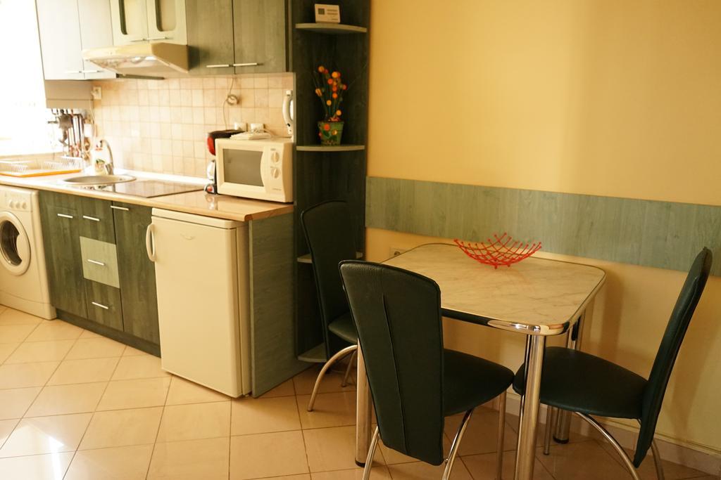 Agentia H Accommodation Букурещ Екстериор снимка