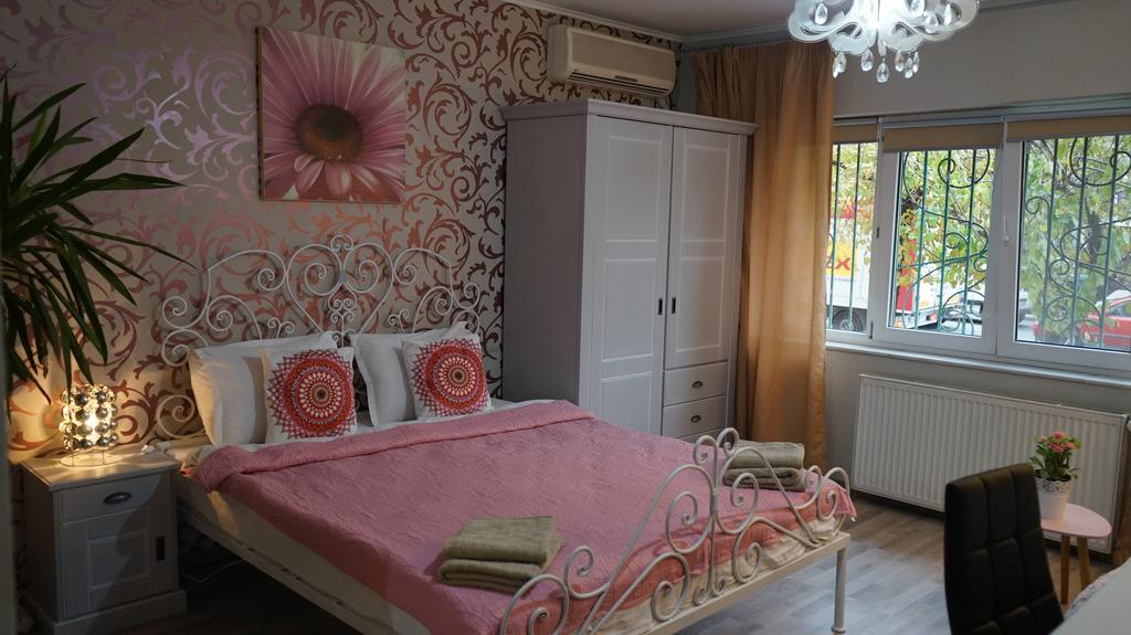Agentia H Accommodation Букурещ Екстериор снимка
