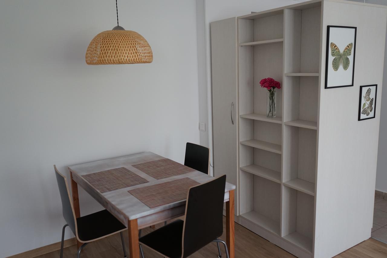 Agentia H Accommodation Букурещ Екстериор снимка