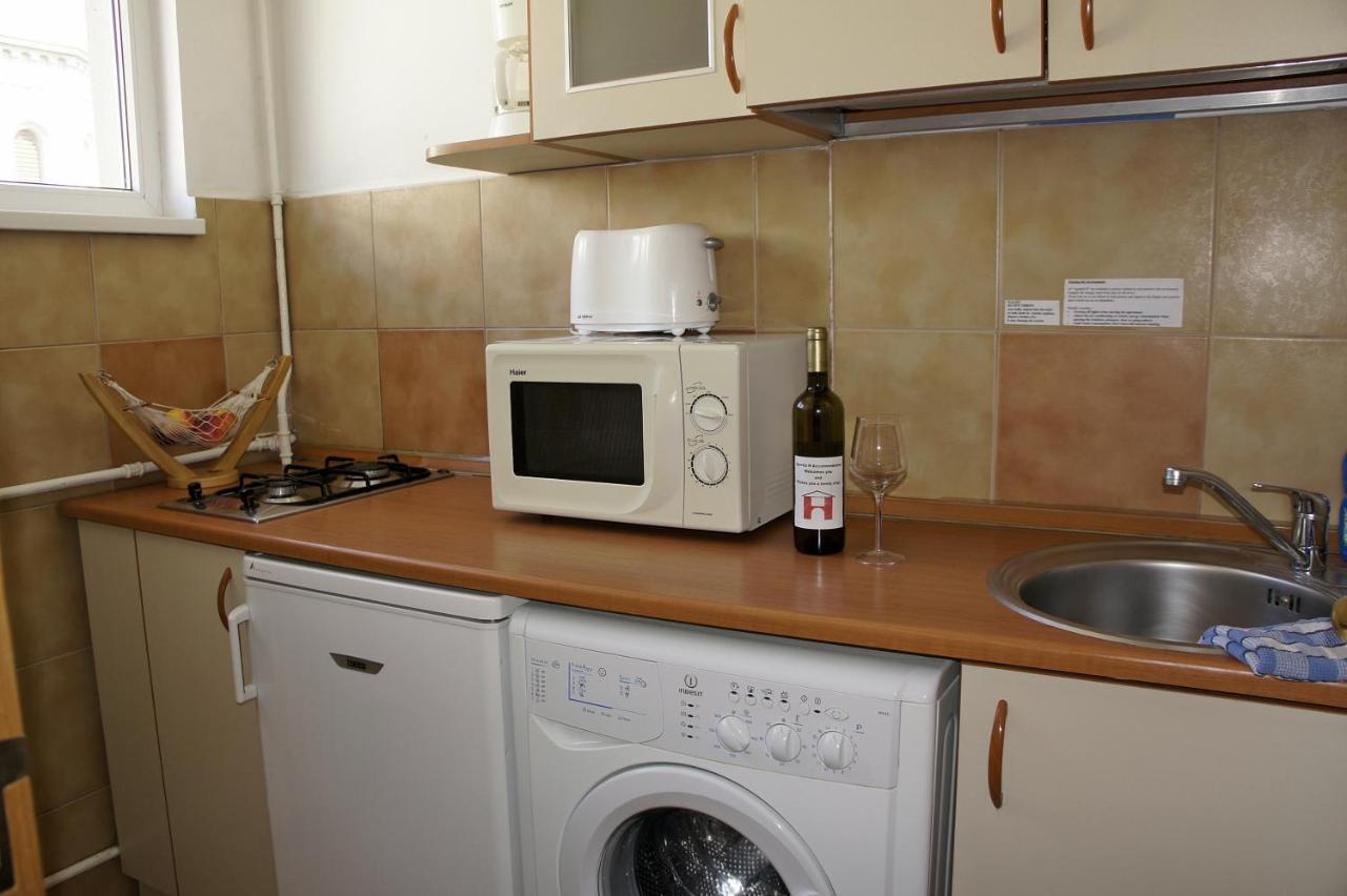 Agentia H Accommodation Букурещ Екстериор снимка